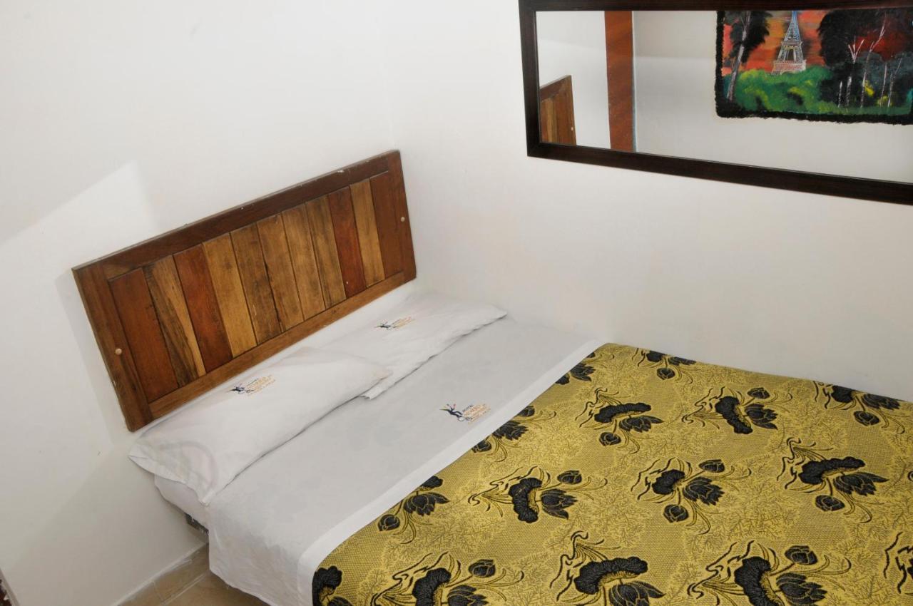 Hotel Hostal Chorro De Quevedo à Bogotá Extérieur photo